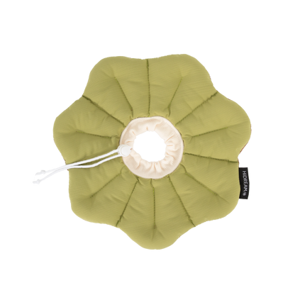 Two-Tone Petal Recovery Collar